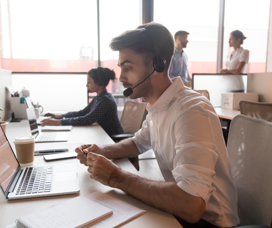 call center agent assisting a customer